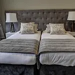 Bed & Breakfast Palac W Badzowie