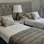 Palac W Badzowie 4*