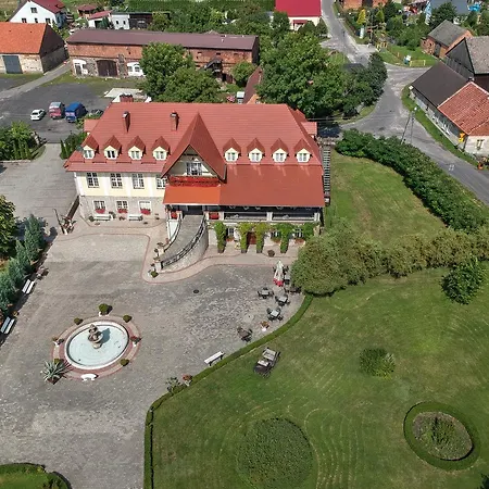 Palac W Badzowie Oda ve Kahvaltı Polkowice