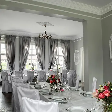 Nocleg ze śniadaniem Pałac W Bądzowie Polkowice