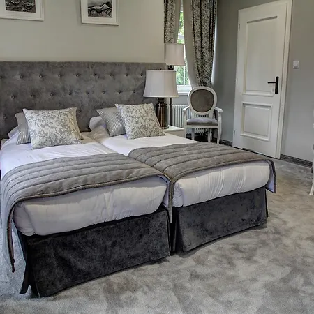 Pałac W Bądzowie Nocleg ze śniadaniem 4*