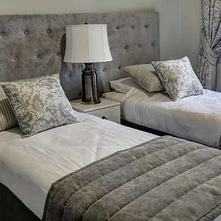 Pałac W Bądzowie 4*