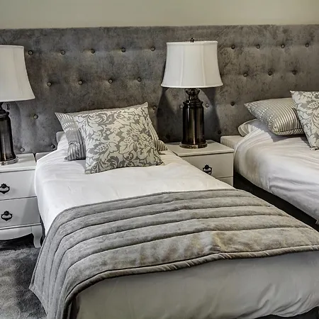 Pałac W Bądzowie 4* Polkowice