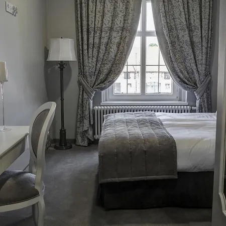 Palac W Badzowie 4* Polkowice