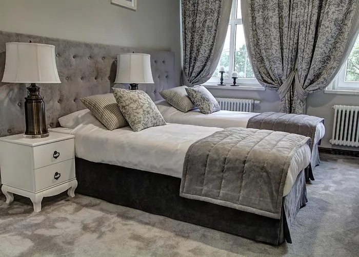 Palac W Badzowie Bed & Breakfast Polkowice