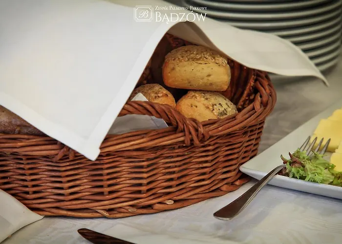 Bed & Breakfast Palac W Badzowie